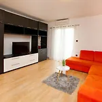 Sunny & Relaxing Apartment