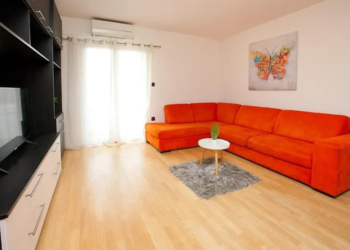 Sunny & Relaxing Apartment